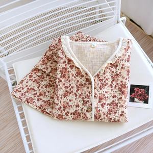 2025 nouveaux pyjamas pour femmes ensemble de pyjama à manches longues col en V rétro Floral <span class=keywords><strong>Homewear</strong></span> - Product Image 1