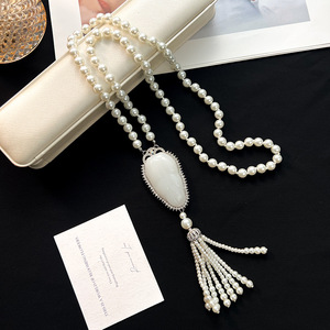 Guohaoshipin Pearl Tassel Necklace With Green And White Stone Pendant For Party Fashion Sweater Chain - Product Image 4