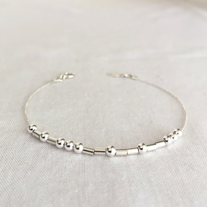 Bracelets personnalisés en code <span class=keywords><strong>Morse</strong></span> délicat Bracelet à <span class=keywords><strong>message</strong></span> caché personnalisé Cadeau d'anniversaire pour elle - Product Image 3