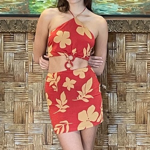 Robe courte décontractée en rayonne personnalisée avec imprimé plage, col halter, taille évidée, accessoires, anneau en acier, mini-robe OEM - Product Image 2