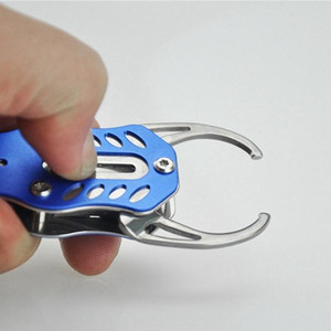 Portable matériel de pêche Mini taille attrape-poissons <span class=keywords><strong>pince</strong></span> outil en acier inoxydable <span class=keywords><strong>pince</strong></span> à <span class=keywords><strong>poisson</strong></span> contrôle de la pêche <span class=keywords><strong>poisson</strong></span> lèvre Clip - Product Image 6
