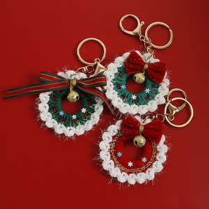 Llavero de Ganchillo Hecho a Mano con Lazo, Llavero Navideño de Punto, Regalo de Navidad para Niños - Product Image 5