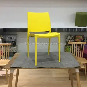 Silla de Comedor de Madera al por Mayor Más Vendida, Silla de Comedor de Plástico Antigua de la India - Product Image 4