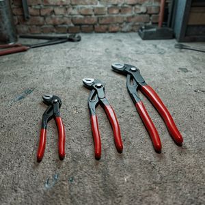 10 Inch Quick-Release Water Pump Pliers Set Straight Jaw Groove Joint Wrench <b>Spanner</b> Customizable OEM Hand <b>Tool</b> for Plumbing - Product Image 2