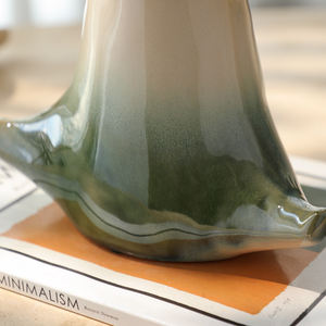 रचनात्मक डिजाइन के लिए प्यारा इंटीरियर टेबल सिरेमिक वैस गले भालू लाँनी शादी कला डेको पर्यावरण के अनुकूल पीला गुलाबी - Product Image 6