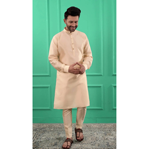Ensemble Kurta Pyjama en Soie Dupion Doré Clair pour Homme, Coupe Classique, Tenue Traditionnelle Ethnique pour Mariages et Fêtes - Product Image 1