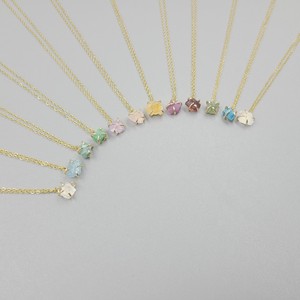 Pierre de naissance Griffe Irrégulière Pierre Naturelle Collier Douze Anniversaire Cristal Pendentif Collier En Acier Inoxydable - Product Image 2