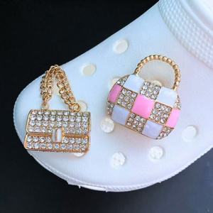 Boucles <span class=keywords><strong>de</strong></span> sac et <span class=keywords><strong>de</strong></span> chaussures en métal <span class=keywords><strong>de</strong></span> luxe pour femme, amovibles, à personnaliser, bijoux en strass, breloques <span class=keywords><strong>de</strong></span> marque <span class=keywords><strong>de</strong></span> créateur en métal, cadeau pour femme - Product Image 5