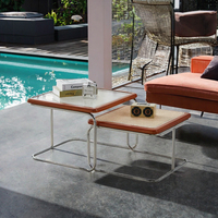 Table basse rétro de luxe médiévale avec verre en acier inoxydable de rotin tissé pour salon pour petit appartement filet rouge