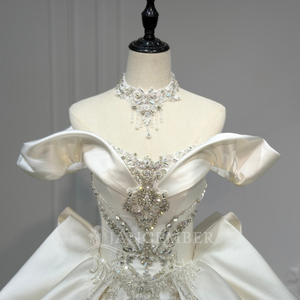 Robe de mariée épaules dénudées Xs241 Sweetheart avec dos lacé, détails en sequins et cristaux, robe personnalisable Jancember - Product Image 4
