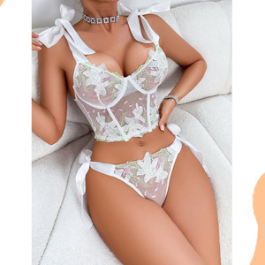 ชุดชั้นในเซ็กซี่ของผู้หญิง แฟชั่นลายดอกไม้ปัก โบว์ผูกเล็กๆ สไตล์สดใส ชุดชั้นในสำหรับผู้หญิง - Product Image 4