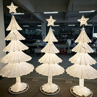 Luxuriöse LED-Sternen-Gipfeldekoration Stoff-Weihnachtsbaum-Bodenleuchte für Hochzeitsempfang Bühne Weihnachtsveranstaltung Dekor Requisiten