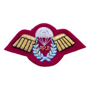 Parches de Fieltro No Tejido Bordados a Mano con Diseño de Alas AOPA - Accesorios Ecológicos para Ropa, Estilo Clásico, con Pin de Seguridad - Product Image 2