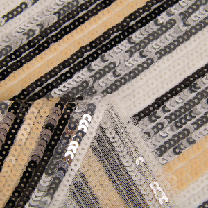 Sang Trọng 7Mm Thẳng Sequin Lưới Thêu Pháp Vải Tuyn Ren Vải Thân Thiện Với Môi Sọc Phi Bridal Wedding Hạt 100% - Product Image 5