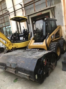 Caterpillar Quality CAT226B Cargador frontal Maquinaria de construcción de segunda mano con piezas originales Rueda Skid Steer para la venta - Product Image 4