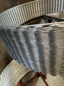 Clôture de sécurité en acier galvanisé avec design à double spirale, service de modélisation 3D écologique pour les maisons - Product Image 4