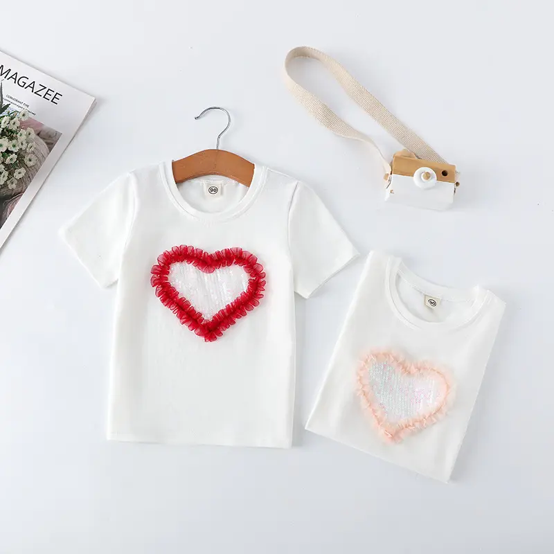 أزياء الحب القلب القطن الفتيات قصيرة الأكمام تي شيرت جديد الصيف الأطفال في سن المراهقة قمصان قمم