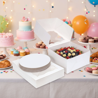 Boîtes à pâtisserie en papier blanc, dossiers carrés en carton jetables, boîte à gâteau en carton gaufré recyclable avec fenêtre transparente