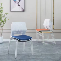 Chaise de jardin moderne légère et très vendue, mobilier économique en plastique pour terrasse, hôtel et restaurant