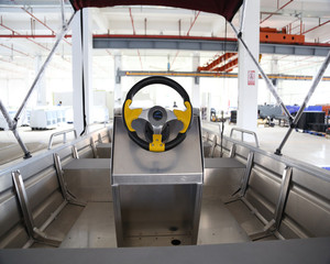 Bateau de pêche KINOCEAN <span class=keywords><strong>Basic</strong></span> de 5.8m en aluminium avec console centrale Bateau à rames de sport et de loisirs à vendre Fabriqué pour le surf - Product Image 5