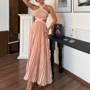 ชุดเดรสยาวสีชมพูอ่อนแบบผูกคอสำหรับผู้หญิง รุ่นคัสตอม 2026 ตัดเย็บช่วงเอว กระโปรงจีบ ดีไซน์หรูหรา เหมาะสำหรับงานเลี้ยงค็อกเทลและงานกลางคืน - Product Image 1