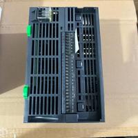 Controlador Lógico PLC Avanzado TM241CE40T con Ethernet, Salida de Transistor, Salida PNP, Control de Movimiento de Máquinas Avanzado, Aplicaciones PLC
