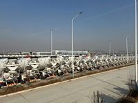 Nuevo Camión Mezclador de Cemento y Concreto Sino HOWO de 6CBM y 247KW de Alta Eficiencia con Motor y Bomba para la Venta
