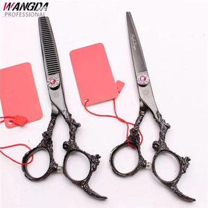 <span class=keywords><strong>Forbici</strong></span> <span class=keywords><strong>professionali</strong></span> per tagliare i capelli in acciaio 440c 5 colori taglio di capelli diradamento <span class=keywords><strong>forbici</strong></span> per tagliare i capelli da barbiere <span class=keywords><strong>forbici</strong></span> da parrucchiere - Product Image 4