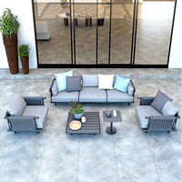 Set Meja dan Kursi Sofa Taman Apartemen Gaya Pastoral Bentuk L dari Kayu Jati Anti Air Modern Mewah untuk Luar Ruangan
