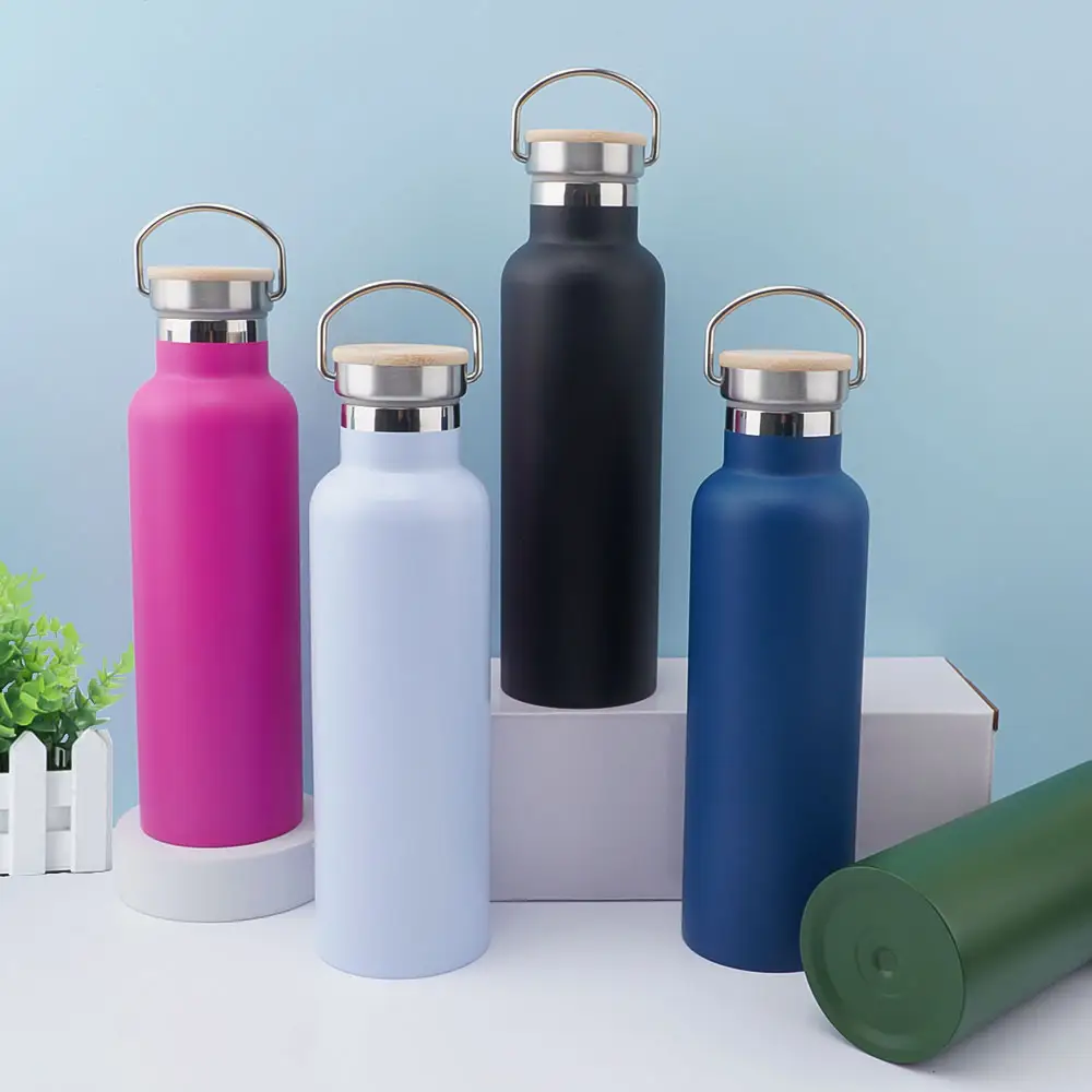 Botellas de agua deportivas aisladas de 750ml Botella de agua de boca ancha de acero inoxidable para regalo de Navidad Uso diario
