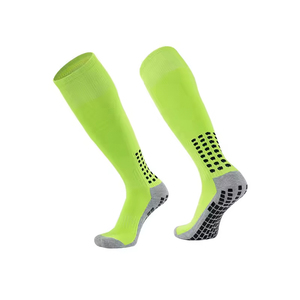 Vente Flash en Gros Chaussettes de Football Antidérapantes Couleurs Unies Compression Amortissement du Talon Haute Qualité - Product Image 6