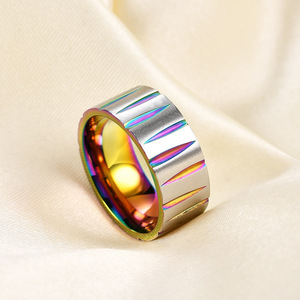 Anillo de Acero de Titanio Cepillado Arcoíris de 9 mm, Diseño Geométrico, Joyería de Moda Unisex, Regalo - Product Image 1