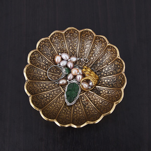 Vintage Brass Jewelry Tray Leaf Shape Handmade Decorative Storage Dish For Entryway Tabletop <b>Ornament</b> India Imported - Product Image 4
