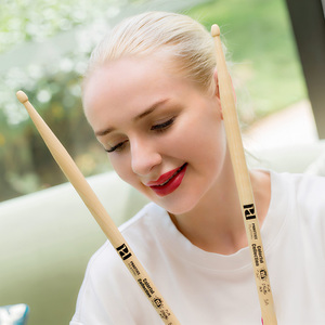 Bacchette per Batteria Professionali in <span class=keywords><strong>Noce</strong></span> PD Personalizzabili e Durevoli per Batterie Acustiche ed Elettroniche Premium Artigianali Misura 5A con Borsa - Product Image 2