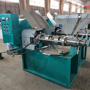 เครื่องทำน้ำมันขนาดเล็กสำหรับน้ำมันมะกอก น้ำมันอัมารันธ์ น้ำมันโซจิ น้ำมันมัสตาร์ด แบบกดเย็นและกดร้อน - Product Image 4