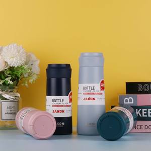 Jakon Brand 300/400ml Bouteilles d'eau thermiques isolées en acier inoxydable Tasse à vide pour l'eau bouillante Ventes de liquidation - Product Image 3