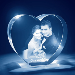 Photo de portrait 3D en laser sur cristal en forme de cœur pour des cadeaux de <span class=keywords><strong>retour</strong></span> luxueux - Product Image 1