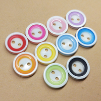 Boutons en résine Niucky R0101-021 20L 12,5 mm à 2 trous, à dos plat, lavables, avec bord blanc et centre coloré, pour chemises d'enfants, vente en gros, prêts à l'emploi