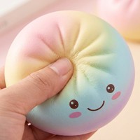 Boîte mystère Squishy – Jouet anti-stress en mousse mignon de dessin animé – Cadeau fantaisie pour fête – 5 à 7 ans – Unisexe