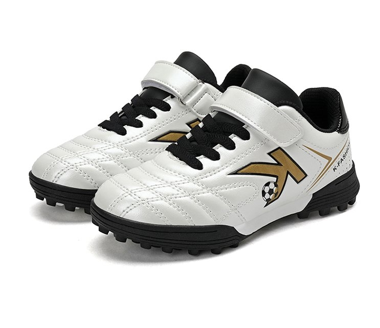 Pu Stock Indoor Turf Soccer Shoes Unisex Sports Shoes for Children
