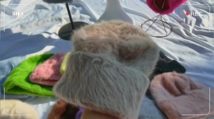 Bán Buôn Cổ Điển Tùy Chỉnh Thiết Kế Thỏ Lông Fluffy Phong Cách Acrylic Dày Mùa Đông Beanie <span class=keywords><strong>Hat</strong></span> Phụ Nữ Thời Trang Beanie Mũ - Product Image 6