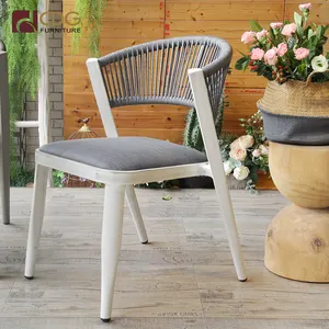 Grande capacità di carico sedia da giardino per il tempo libero sedile in PU impermeabile balcone interno ed esterno sedia in Rattan pavone