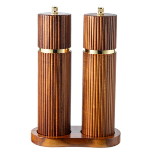 Ensemble moulin à sel et à poivre manuel réglable en bois naturel de 8 pouces, personnalisable, avec broyeur en céramique, accents dorés, cadeau écologique - Product Image 1