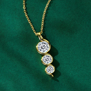 Hermosa joyería 925 Plata 6,5mm y 5mm y 4mm redondo blanco moissanita tres piedras colgante collar señoras collar trenzado - Product Image 6