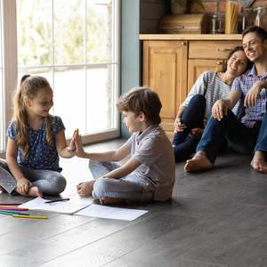 กระเบื้องปูพื้นไวนิลลายไม้พีวีซีแบบติดเองกันน้ำสำหรับห้องน้ำห้องครัวห้องนอนห้องรับประทานอาหารห้องนั่งเล่น - Product Image 3