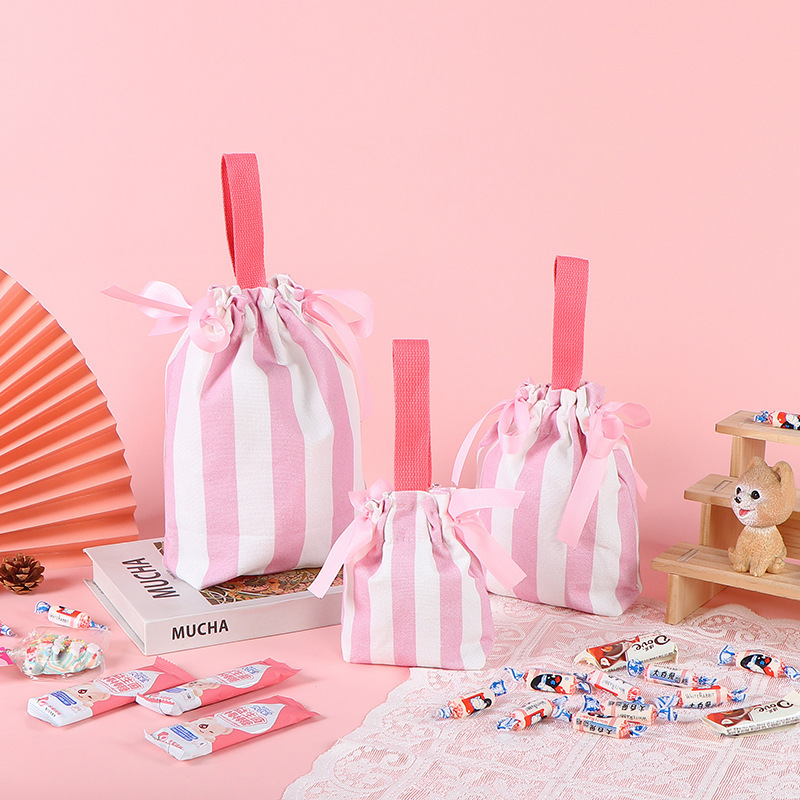 Petit sac cadeau rose