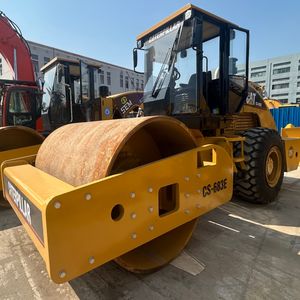 Nueva llegada: Rodillo compactador CAT CS683E usado y económico en venta, CS-683E de segunda mano, CS 683 en buen estado. - Product Image 1