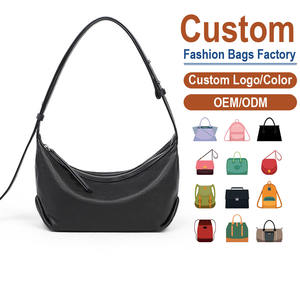 Bolso bandolera de cuero auténtico de grano completo – Acabado liso con silueta minimalista en forma de media luna | Refinado y elegante en su simplicidad - Product Image 1