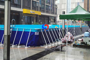 Chine livraison rapide portable grand plancher hors <span class=keywords><strong>sol</strong></span> cadre métallique 2 voies 25m piscines <span class=keywords><strong>pour</strong></span> jeux d'eau événement de natation - Product Image 2