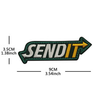 Patch en tissu brodé personnalisé SEND IT, style simplicité urbaine, badge tactique, patch moral, auto-agrippant pour sacs à dos